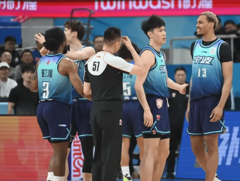 2026世界杯官方app下载-北青:对于刺头外援如何约束?宁波零容忍的做法树立了标杆